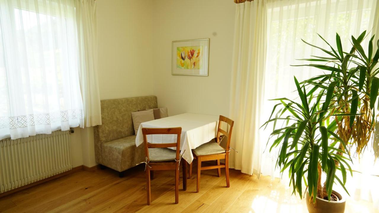 Burgunderhof Villa Montagna Luaran gambar