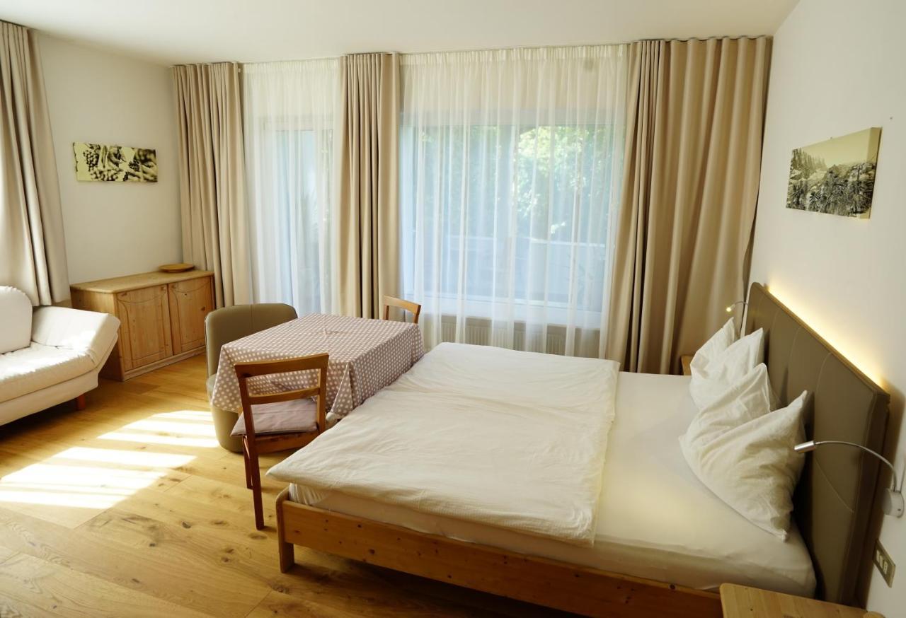 Burgunderhof Villa Montagna Luaran gambar