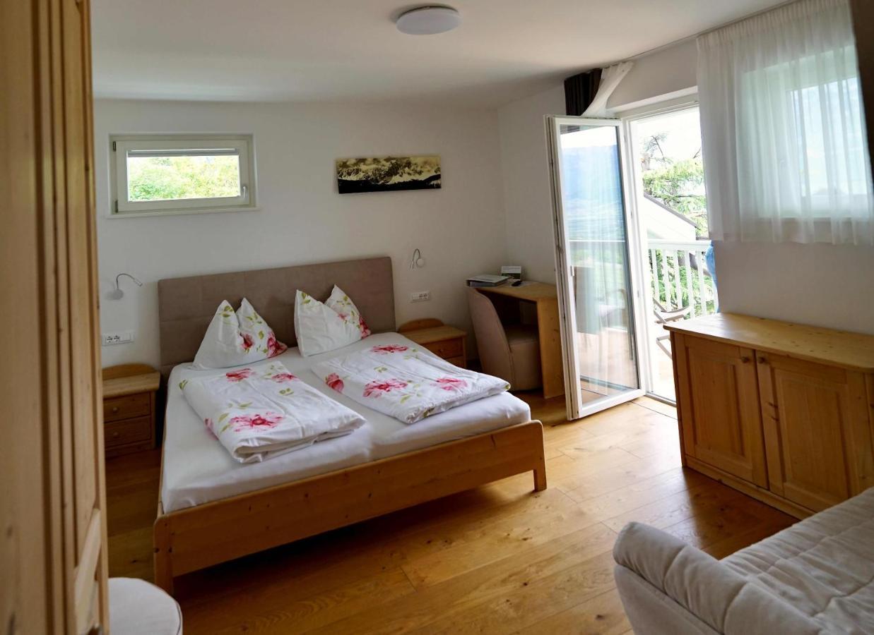 Burgunderhof Villa Montagna Luaran gambar