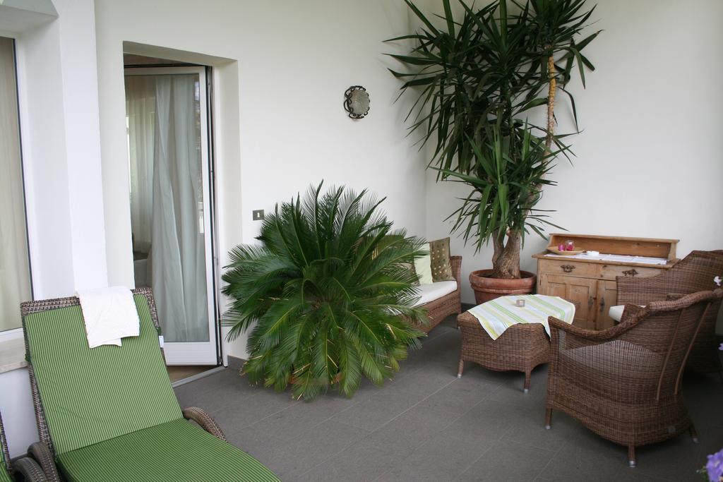 Burgunderhof Villa Montagna Luaran gambar