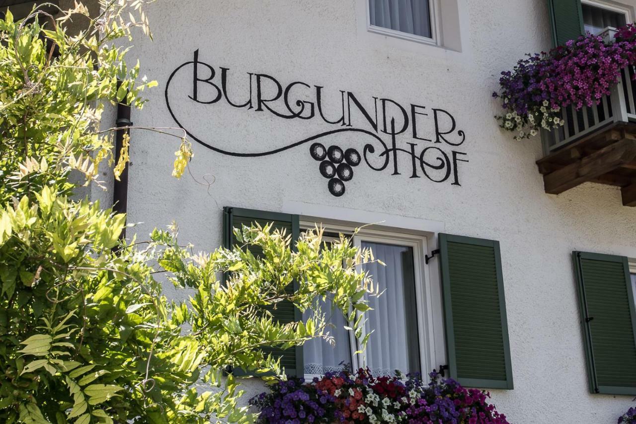 Burgunderhof Villa Montagna Luaran gambar
