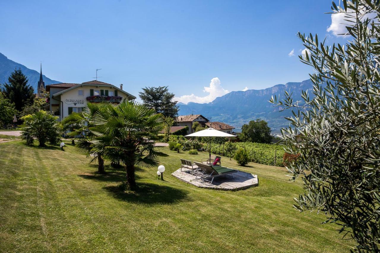 Burgunderhof Villa Montagna Luaran gambar